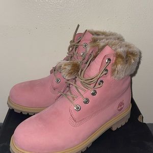 Womens Timberland 6" Premium Faux Fur A1TU6 Suede Pink Boots! Size 7